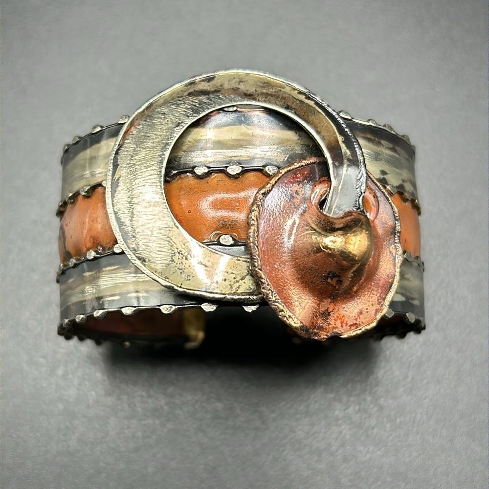 Creative Copper Brass Copper Cuff Bracelet - Picture 2 of 9